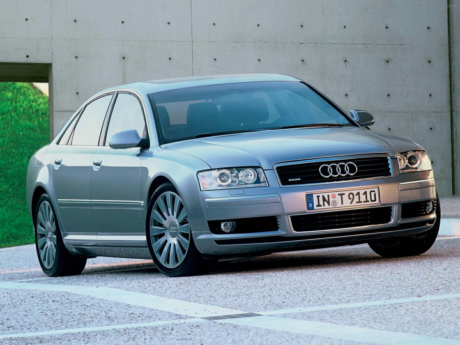 Audi A8 (2004)